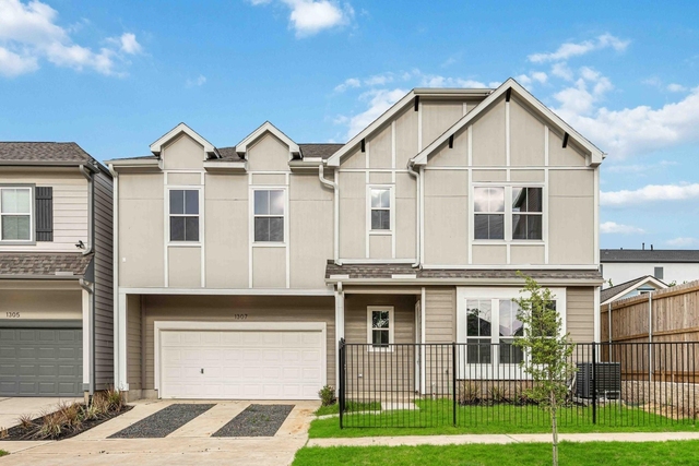 1307 Beachton Street - Photo 1