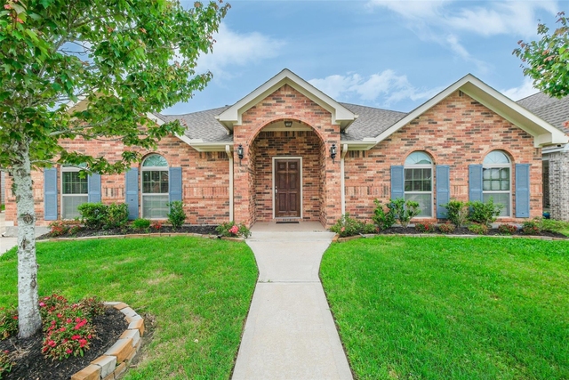6811 Gonzales Point - Photo 1