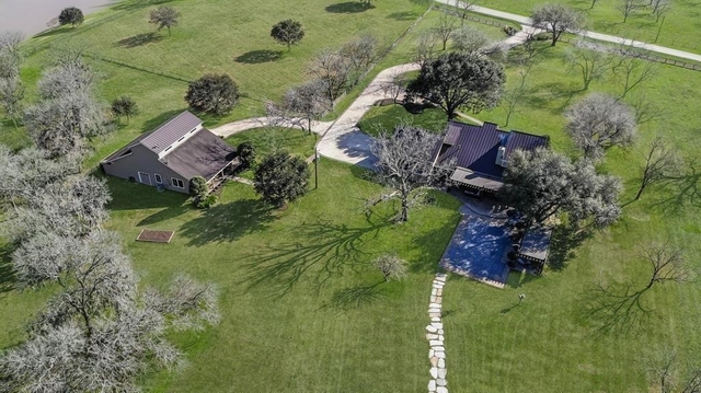 1038 Winner Foster Road - Photo 1