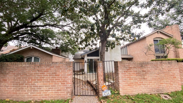 4714 N Cashel Circle - Photo 1