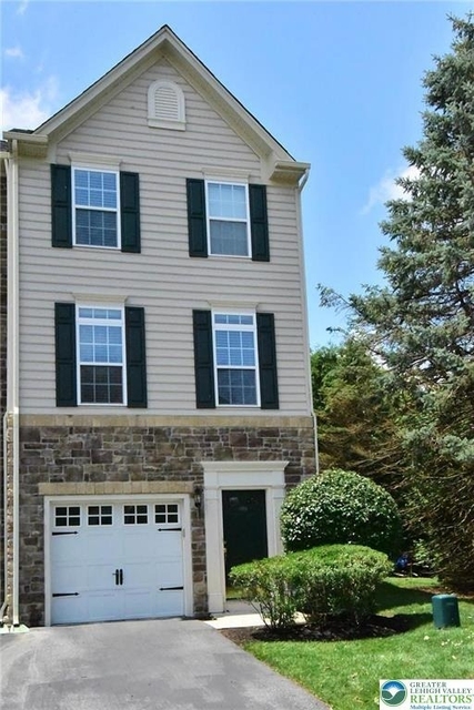 1600 Oakridge Lane - Photo 1