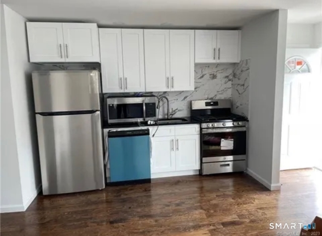 1257 Howard Avenue - Photo 1
