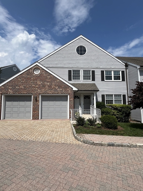 11 Pond Lane - Photo 1