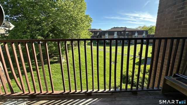 581 Crown Street - Photo 1