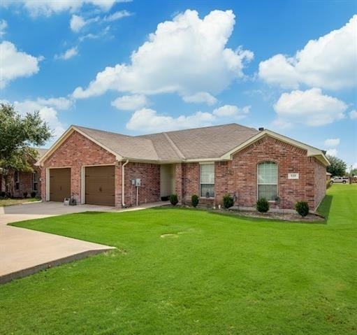803 Hibiscus Trail - Photo 1