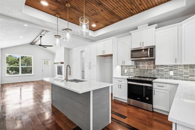 5718 Barkridge Drive - Photo 1