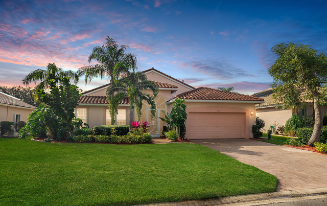 431 Nw Cool Water Court - Photo 1