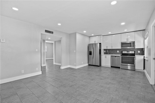 1470 N Dixie Highway - Photo 1