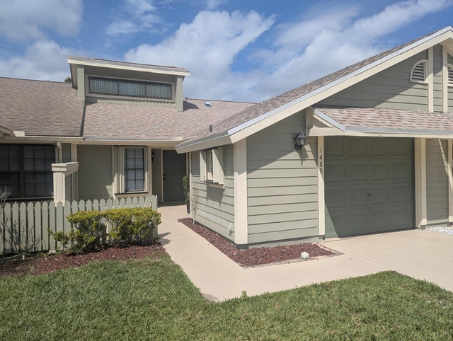 1455 Se Colchester Circle - Photo 1