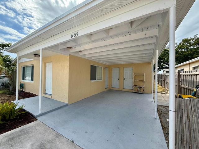 1405 N J Terrace - Photo 1