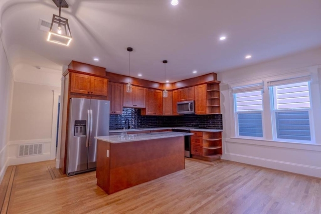 2018 Oakdale Avenue - Photo 1