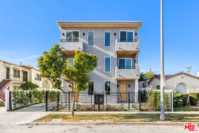 5223 W 20th Street - Photo 1
