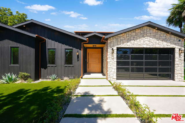 13463 Chandler Boulevard - Photo 1