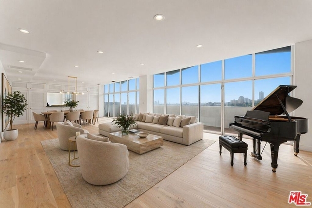 1155 N La Cienega Boulevard - Photo 1