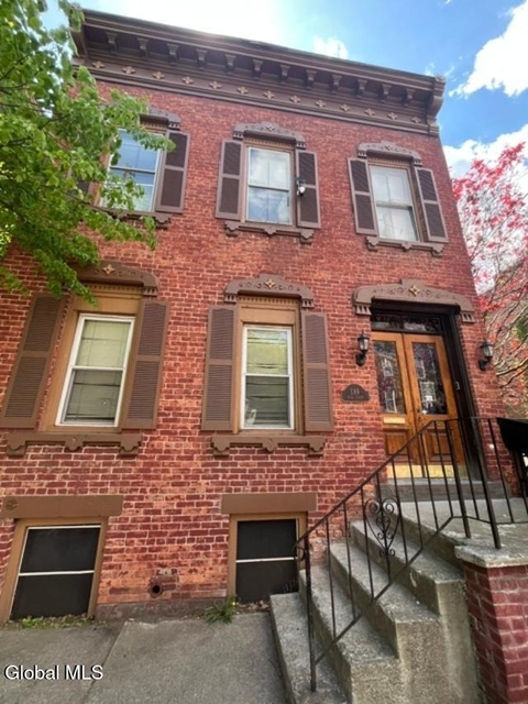 189 Hill Street - Photo 1