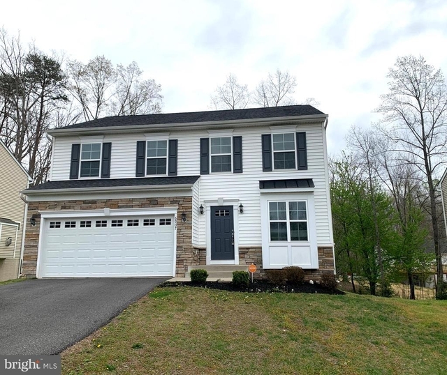 6907 Lunette Lane - Photo 1