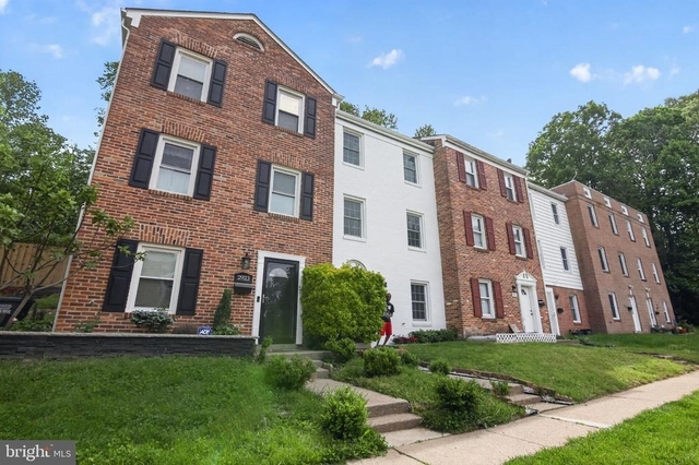 2925 Wythe Court - Photo 1