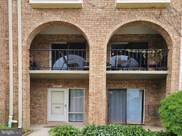 2621 Wagon Dr - Photo 1