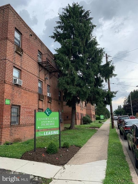 1009 E Cliveden Street - Photo 1
