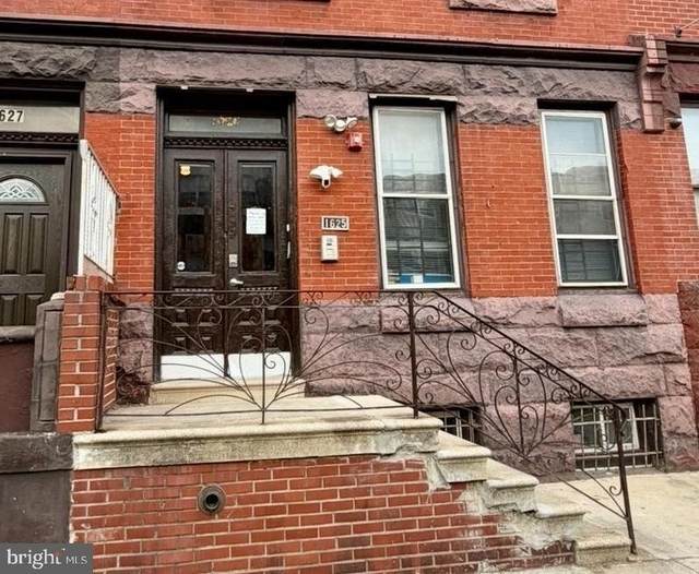 1625 W Diamond Street - Photo 1