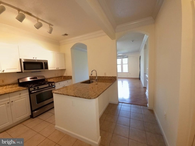 7 Booth Street - Photo 1