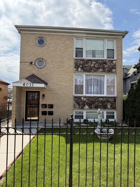 6031 W Addison Street - Photo 1