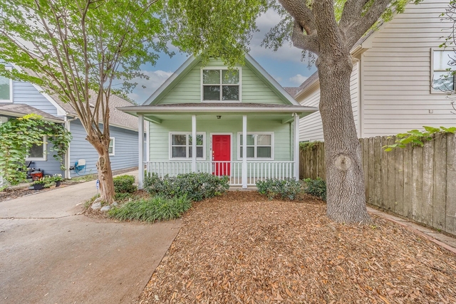 1318 Dennis Street - Photo 1