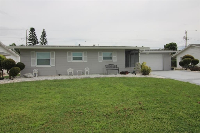 810 Oakmont Avenue - Photo 1