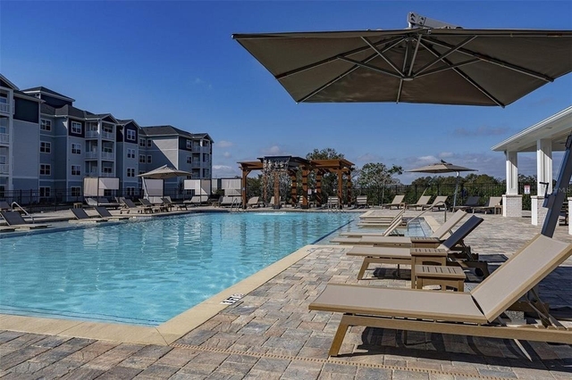 1015 Lake Forest Boulevard - Photo 1