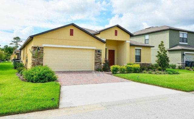 1014 Cypress Pointe Boulevard - Photo 1
