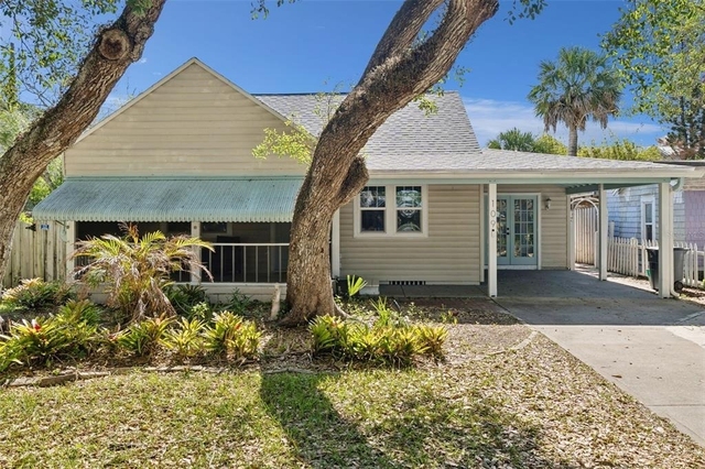109 N Peninsula Avenue - Photo 1