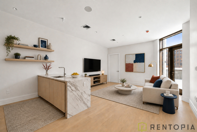 960 Franklin Avenue - Photo 1
