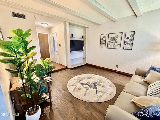6201 Escondido Drive - Photo 1