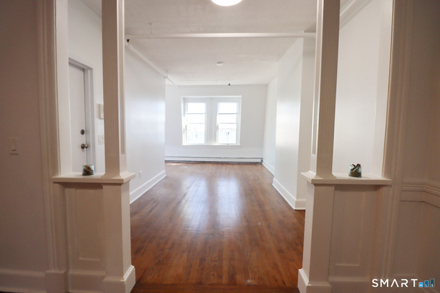 187 Bank Street - Photo 1