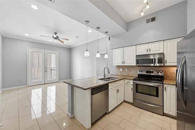 3102 Kings Road - Photo 1