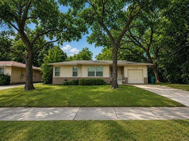 2708 Hunter Street - Photo 1