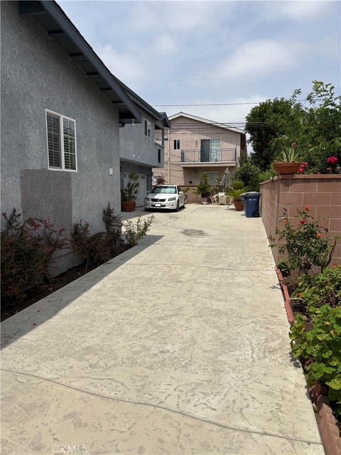 1343 W 164th Street - Photo 1
