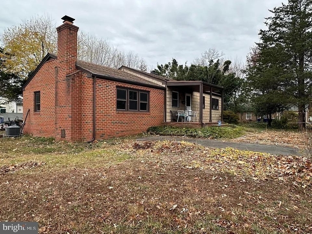 601 Madison Street - Photo 1