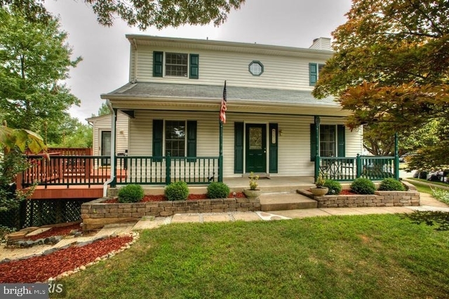 5820 Silchester Street - Photo 1