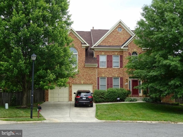 5901 Ewing Place - Photo 1
