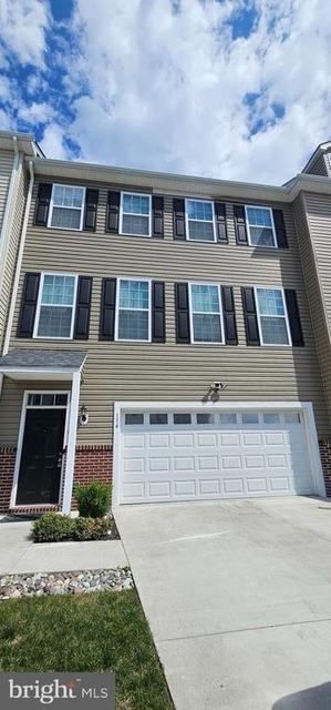 114 Brockham - Photo 1