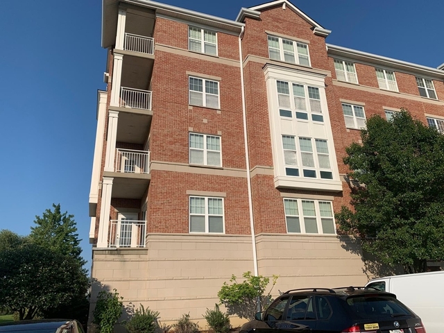 101 Pointe Drive - Photo 1