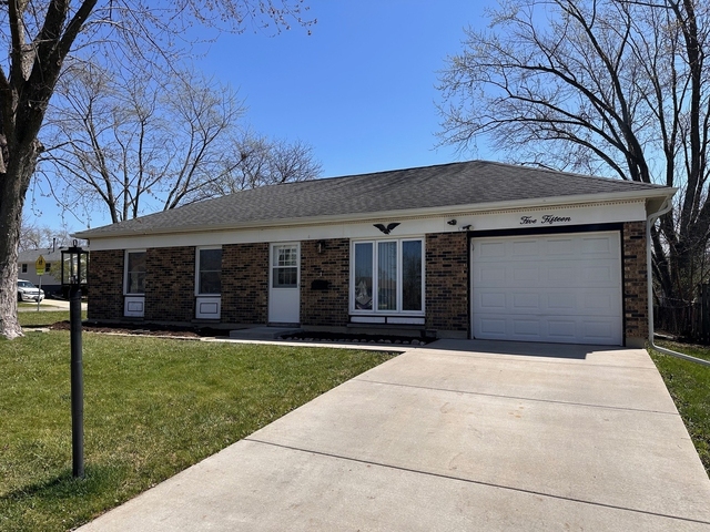 515 Freeman Avenue - Photo 1