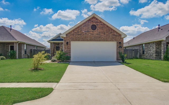 7427 French Quarter Court - Photo 1