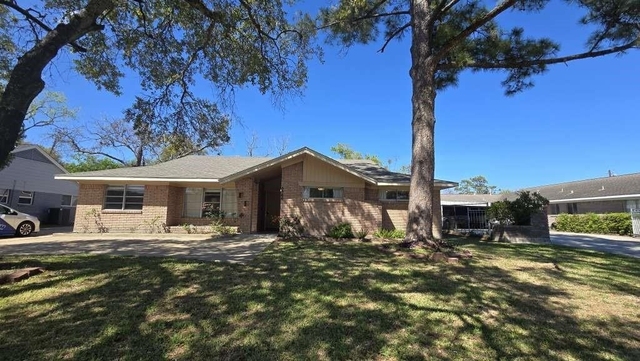 5566 Beechnut Street - Photo 1