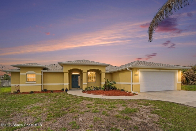 992 Coquina Street Se - Photo 1