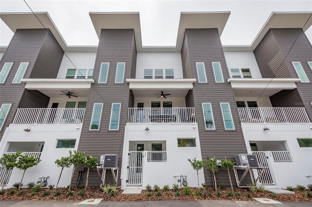 33 29th Street N - Photo 1