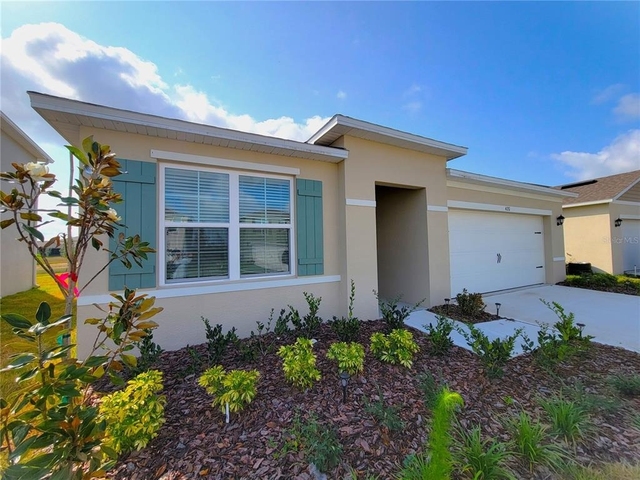420 Noble Avenue - Photo 1