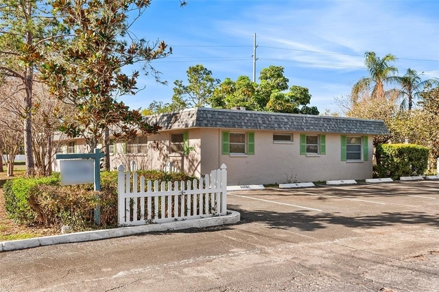 555 62nd Street S - Photo 1