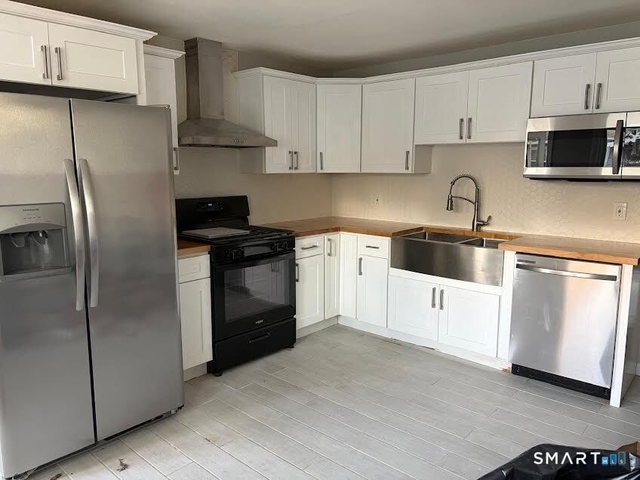 50 Trumbull Avenue - Photo 1